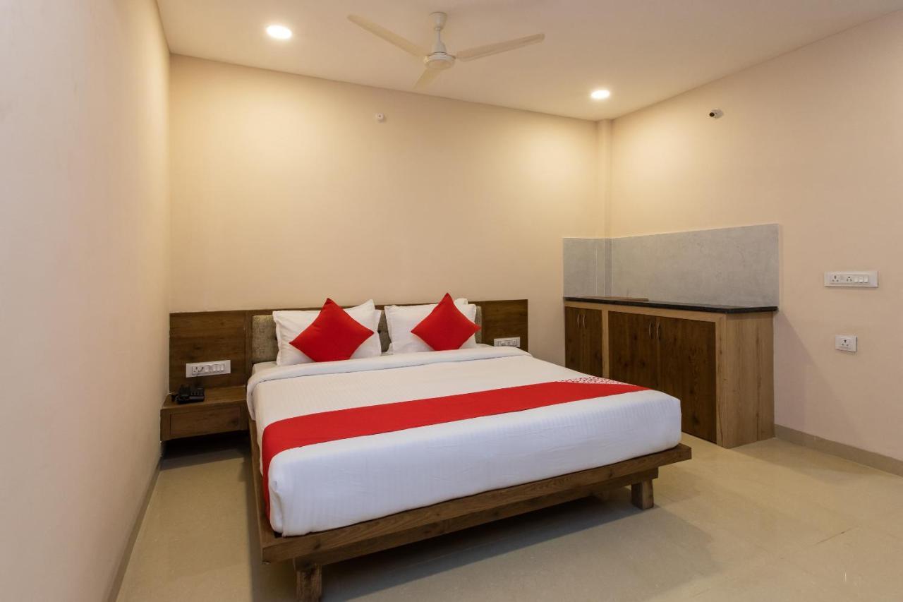 Oyo 75956 Hotel Grand Rourkela Eksteriør billede