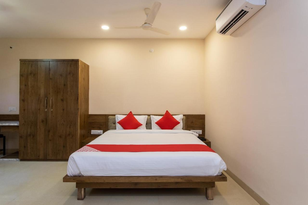 Oyo 75956 Hotel Grand Rourkela Eksteriør billede